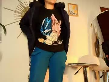 zoe_bakerr