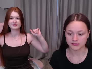 julie_meow246