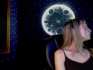 lia_bloom22