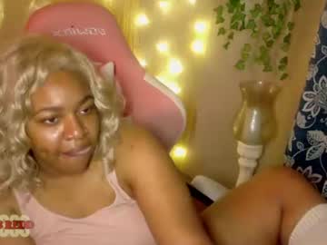 mercedesredd