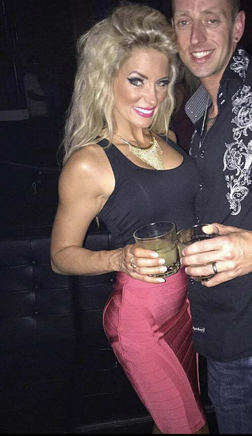 Big tits MILFS Selling Their Bombshell Bras — 36