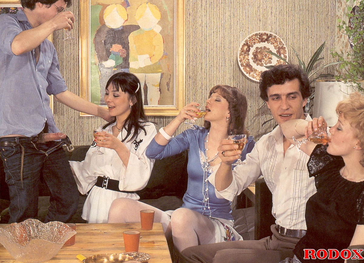 Vintage Pissing — 11