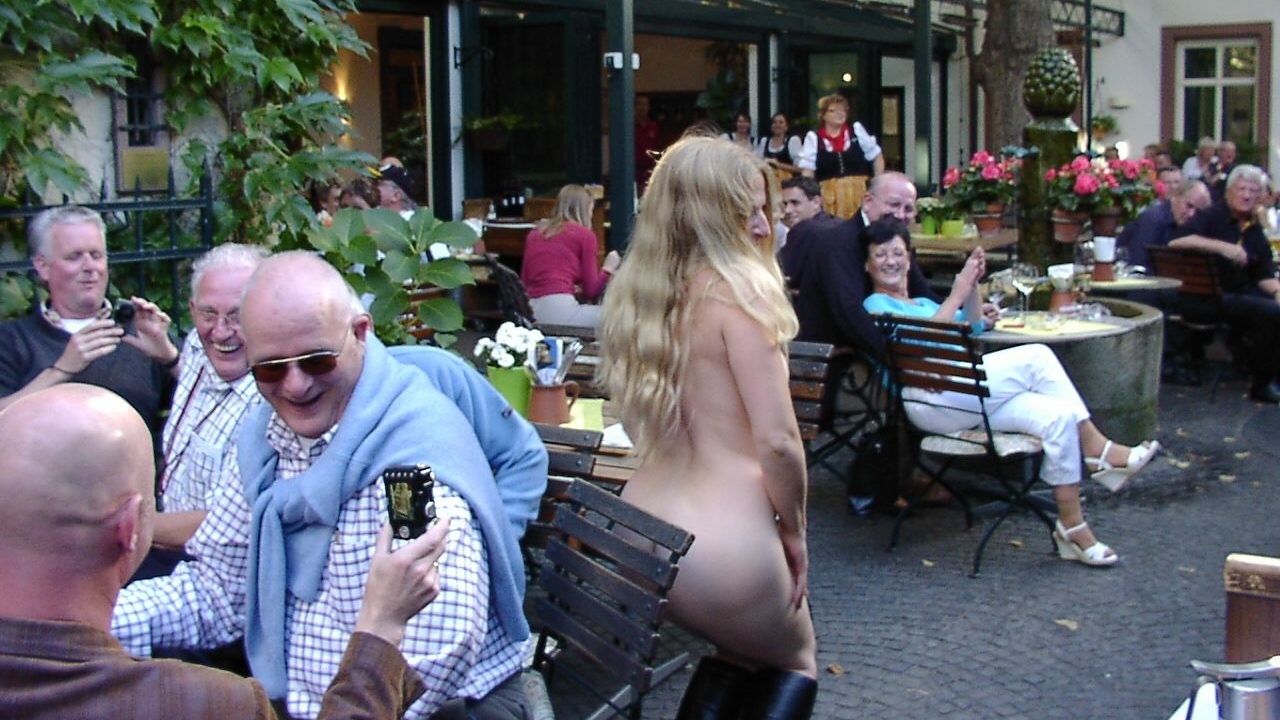 Fully Nude In Public — 7