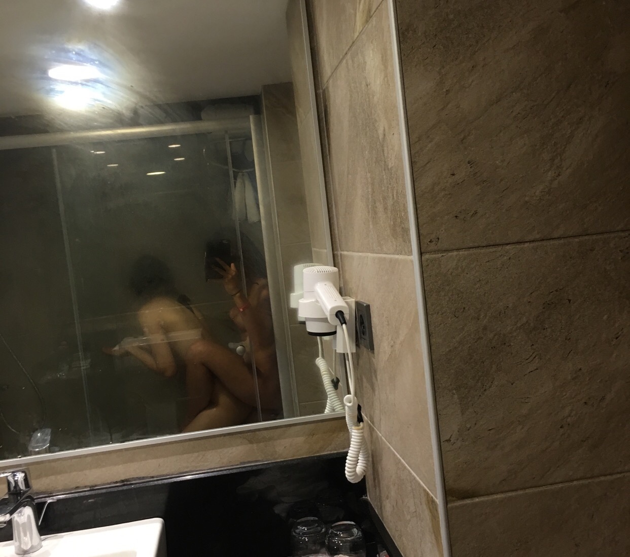 Swingers — 12